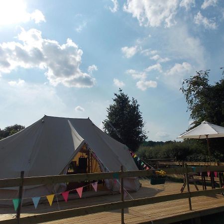 Hope Cottage Bell Tent Retreat آشبورن المظهر الخارجي الصورة