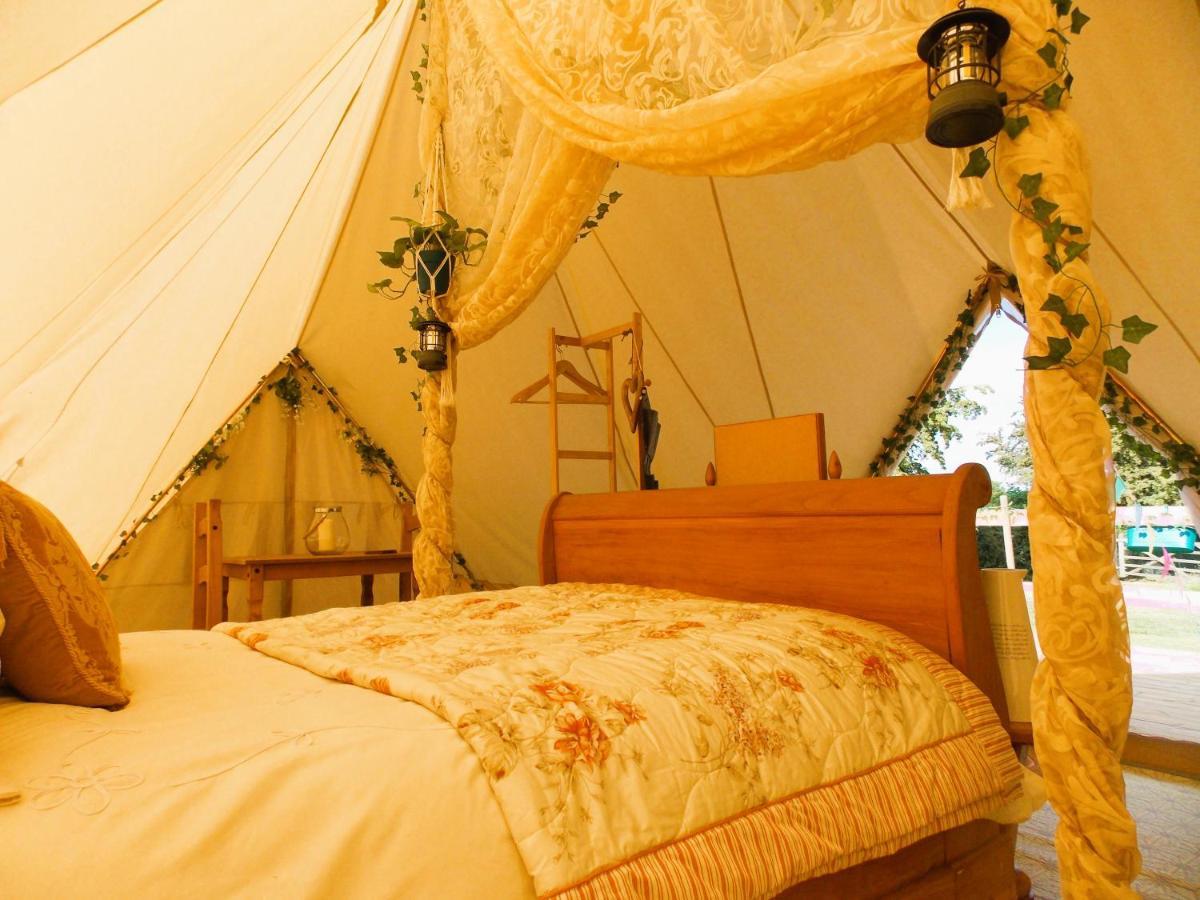 Hope Cottage Bell Tent Retreat آشبورن المظهر الخارجي الصورة