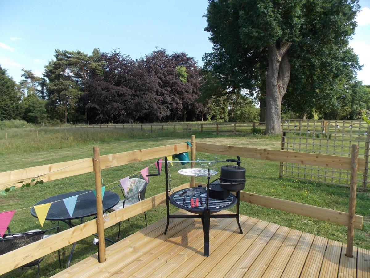 Hope Cottage Bell Tent Retreat آشبورن المظهر الخارجي الصورة