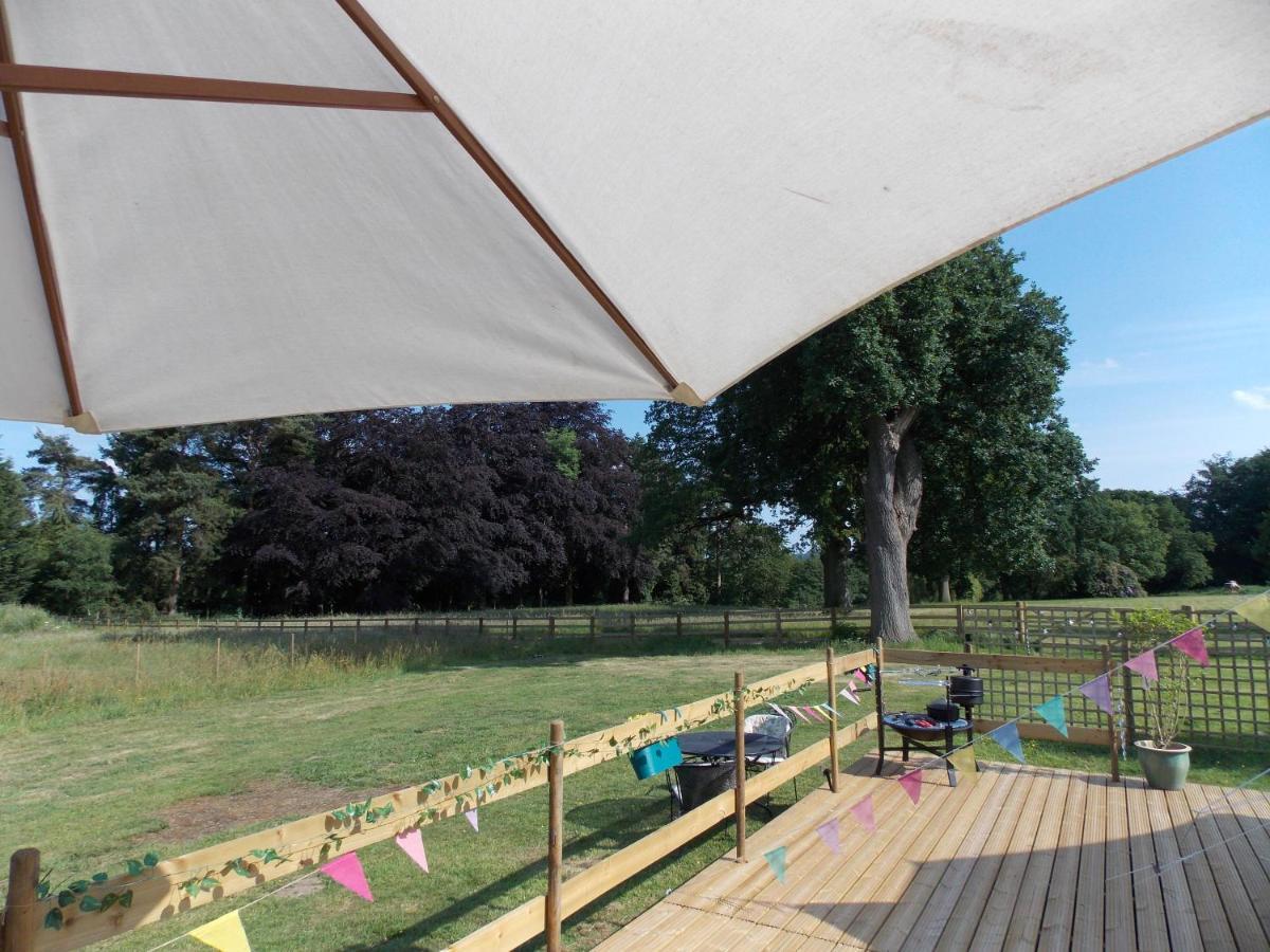 Hope Cottage Bell Tent Retreat آشبورن المظهر الخارجي الصورة