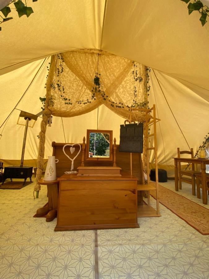 Hope Cottage Bell Tent Retreat آشبورن المظهر الخارجي الصورة